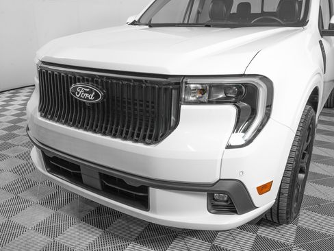 Used 2025 Ford Maverick Lobo image 29