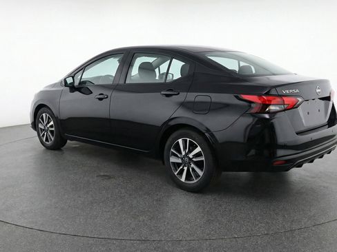 Used 2025 Nissan Versa SV image 6