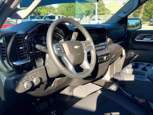 New 2026 Chevrolet Silverado 1500 LT image 8