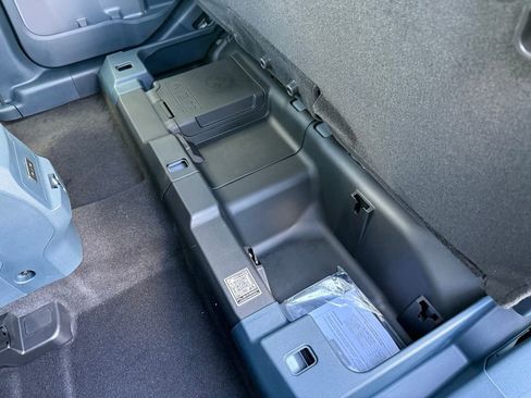 New 2025 Ford Maverick XL image 26