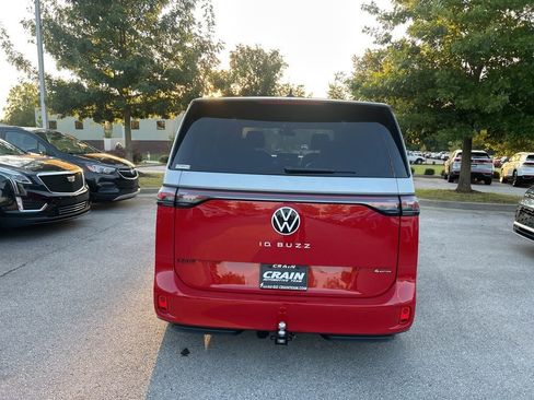 New 2025 Volkswagen ID. Buzz Pro S Plus AWD/4WD image 4