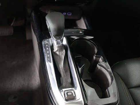 Used 2025 Chevrolet Trax ACTIV w/ Sunroof Package image 49