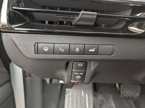 New 2025 Nissan Murano Platinum AWD/4WD image 13