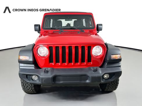 Used 2022 Jeep Wrangler Unlimited Sport AWD/4WD image 2