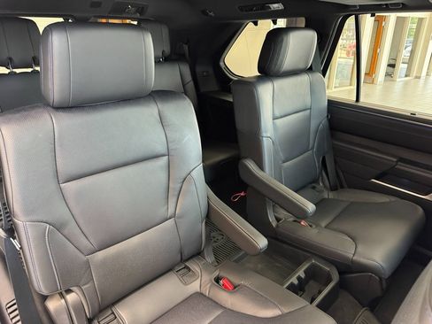Used 2024 Toyota Sequoia Platinum AWD/4WD image 55
