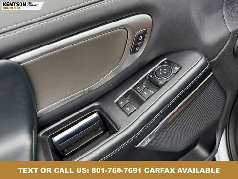 Used 2025 Ford Expedition Platinum AWD/4WD image 17