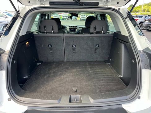 Used 2021 Chevrolet TrailBlazer LS image 19