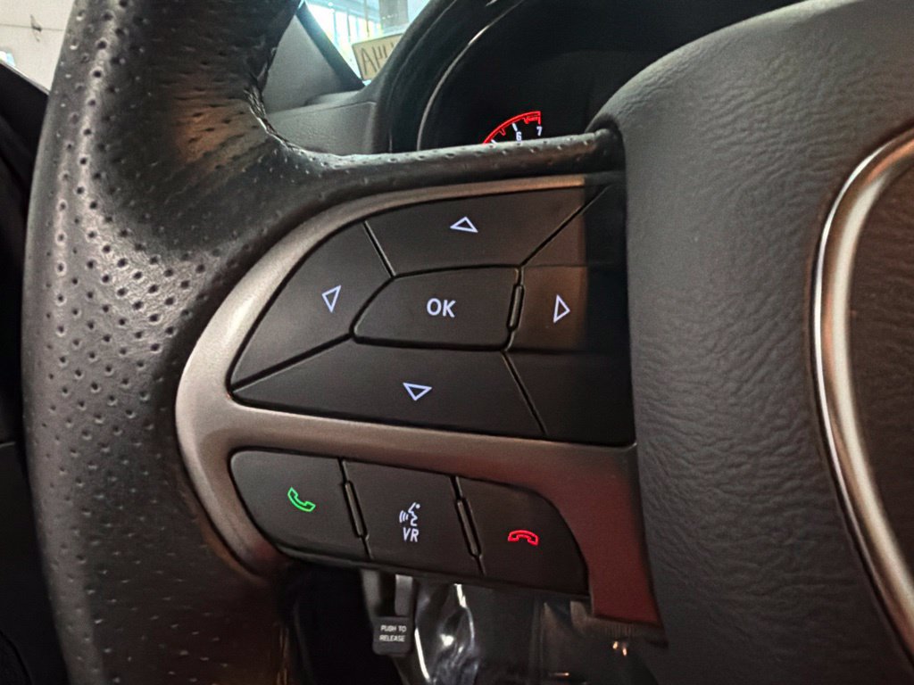 Used 2023 Dodge Durango SXT w/ SXT Blacktop Group AWD/4WD image 19