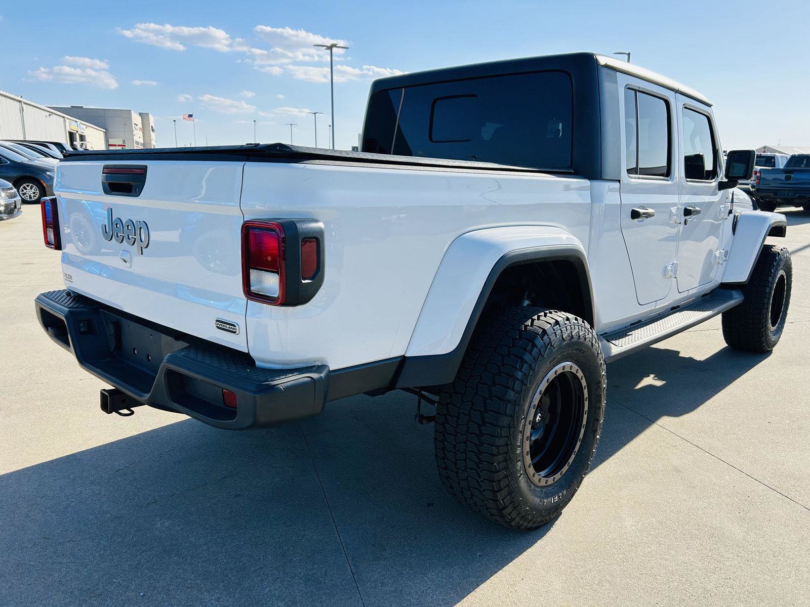 Used 2020 Jeep Gladiator Overland AWD/4WD image 34