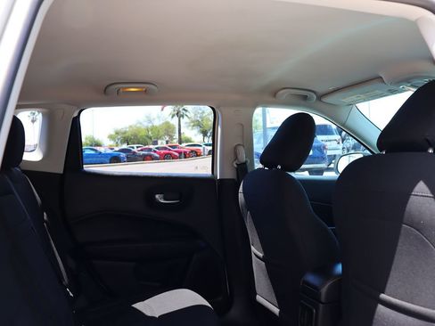 Used 2018 Jeep Compass Sport AWD/4WD image 28