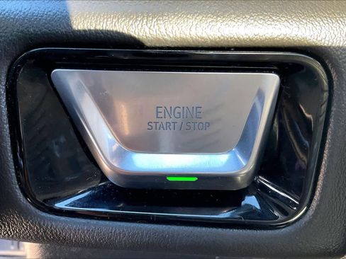 Certified 2025 GMC Yukon Elevation w/ Technology Package image 31