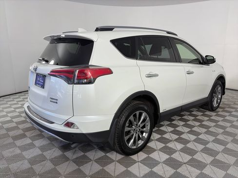 Used 2017 Toyota RAV4 Limited w/ Advanced Technology Package AWD/4WD image 7