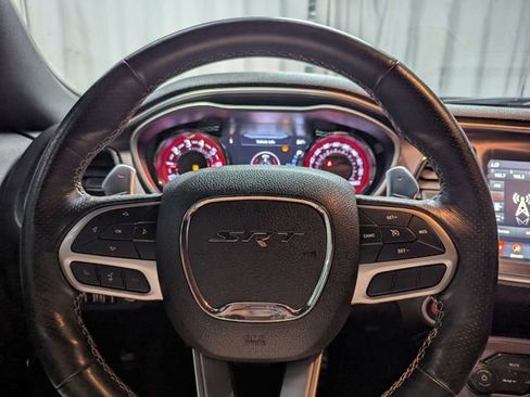 Used 2022 Dodge Challenger SRT Hellcat RWD image 21