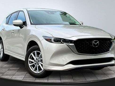 Used 2024 MAZDA CX-5 AWD 2.5 S w/ Select Package image 3