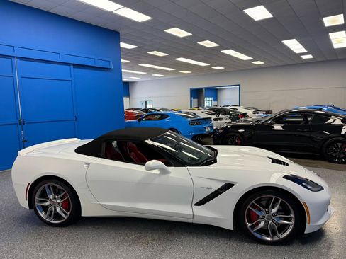 Used 2014 Chevrolet Corvette Stingray Convertible w/ 2LT Preferred Equipment Group RWD image 7