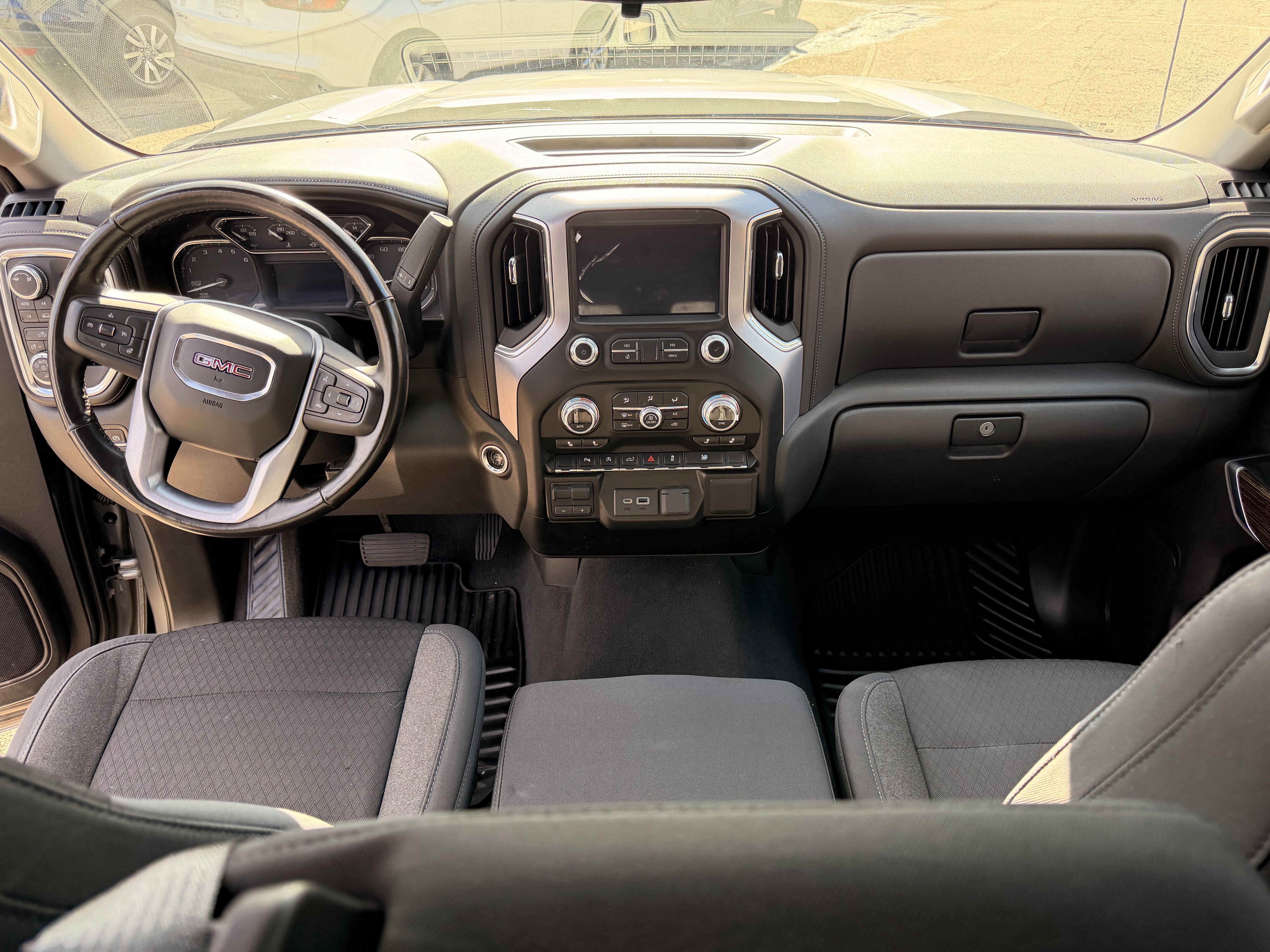 Used 2019 GMC Sierra 1500 SLE w/ SLE Value Package AWD/4WD image 16