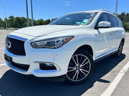Used 2019 INFINITI QX60 Luxe w/ Sensory Package AWD/4WD image 2