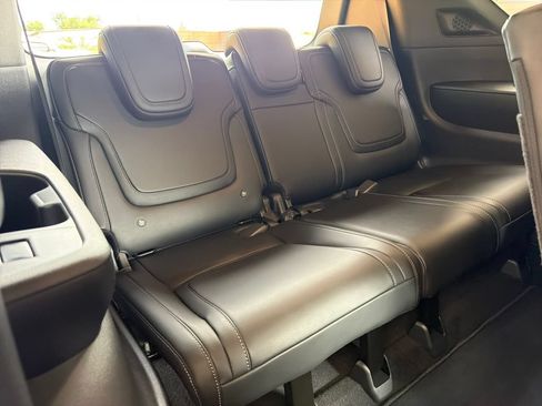 Used 2025 Nissan Armada PRO-4X AWD/4WD image 36