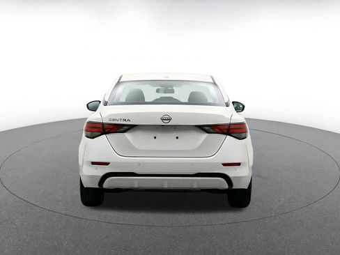 Used 2025 Nissan Sentra S image 8