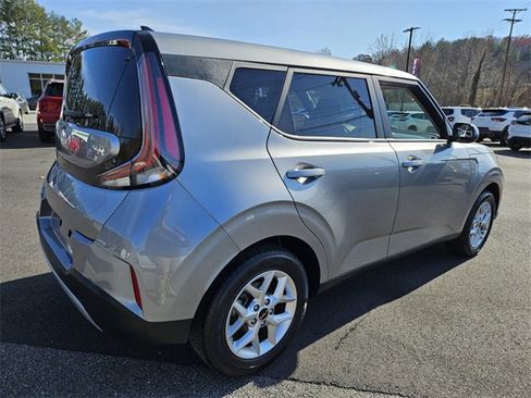 Used 2024 Kia Soul LX w/ Option Group 015 image 7