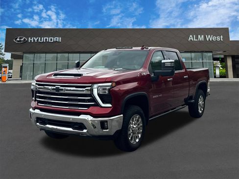 Used 2025 Chevrolet Silverado 2500 LTZ w/ LTZ Premium Package AWD/4WD image 1