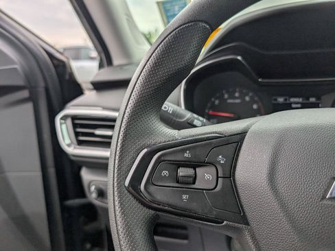 Used 2023 Chevrolet TrailBlazer LT FWD image 11