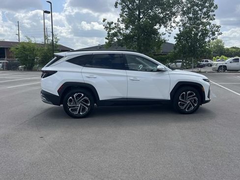 Used 2025 Hyundai Tucson Limited FWD image 4