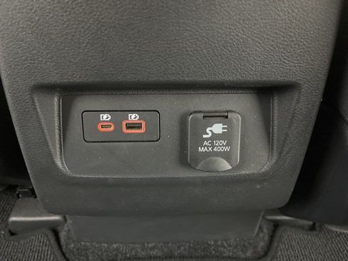 Used 2025 Nissan Frontier SV w/ SV Convenience Package RWD image 40
