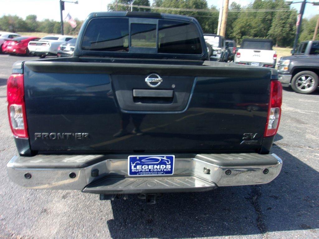 Used 2017 Nissan Frontier SV w/ SV Value Truck Package RWD image 5