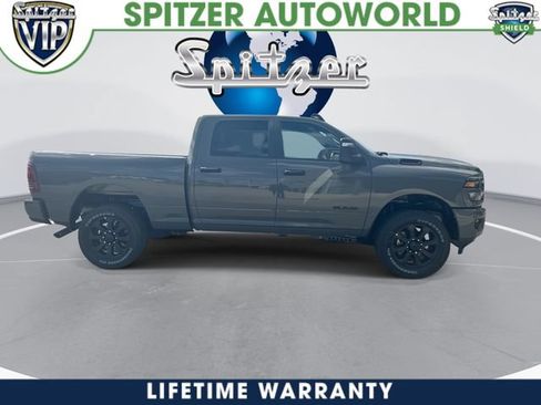 New 2026 RAM 2500 Big Horn AWD/4WD image 10