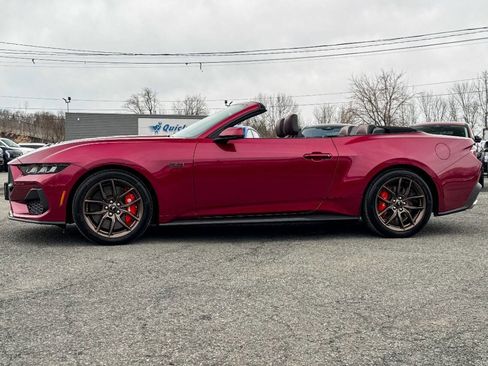 Used 2025 Ford Mustang GT Premium RWD image 6