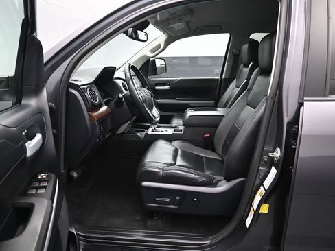 Used 2018 Toyota Tundra Limited AWD/4WD image 9