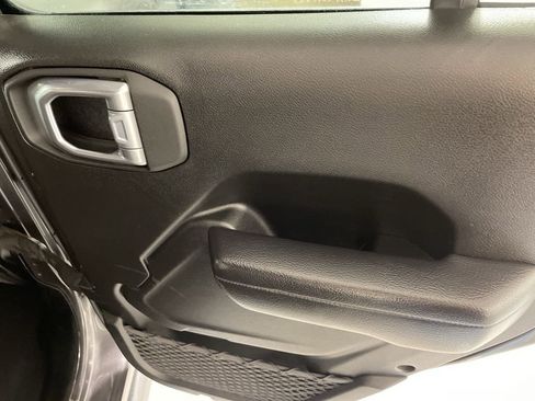 Used 2024 Jeep Wrangler Unlimited Rubicon w/ Convenience Group image 34