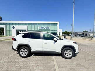 Used 2019 Toyota RAV4 XLE image 1