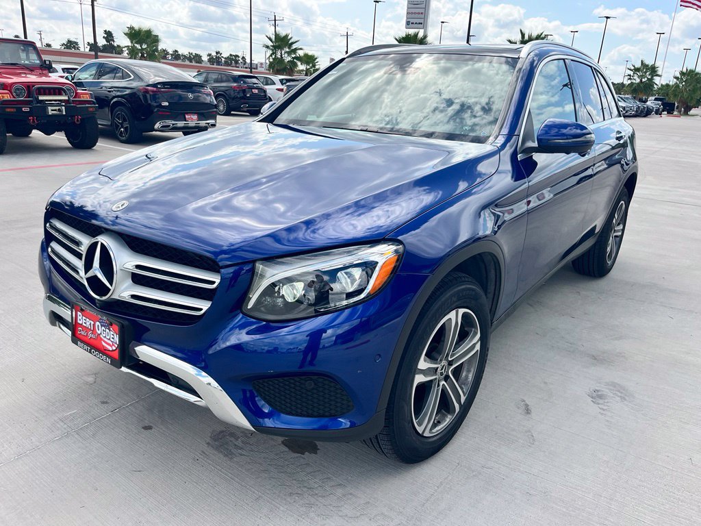 Used 2019 Mercedes-Benz GLC 300 4MATIC image 3