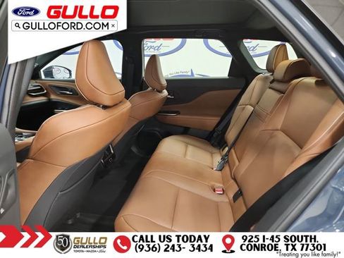 Used 2025 Toyota Crown Signia Limited image 15