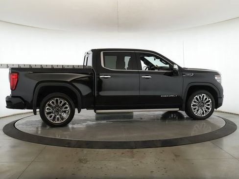 Used 2025 GMC Sierra 1500 Denali Ultimate image 6