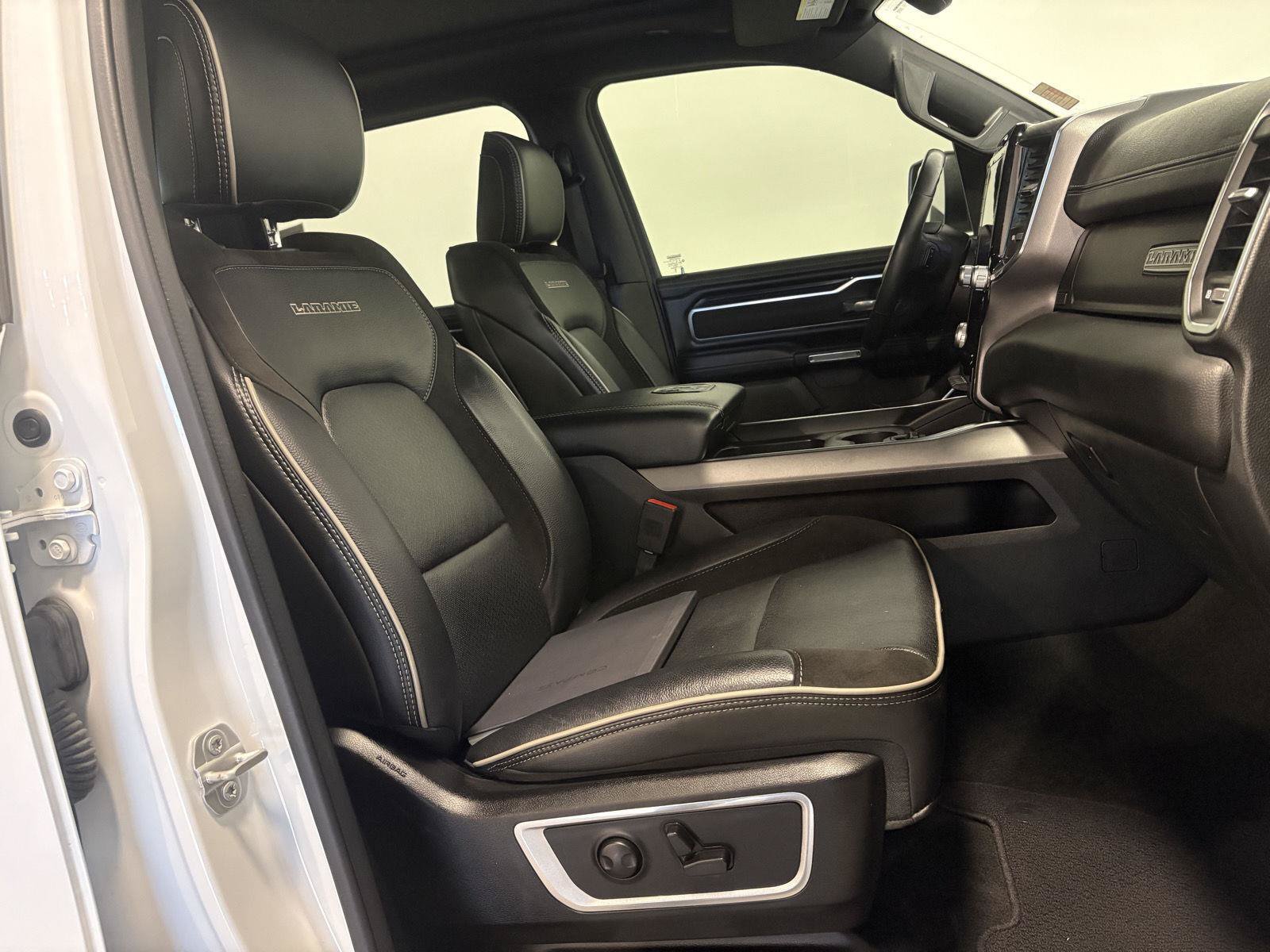Used 2024 RAM 1500 Laramie AWD/4WD image 62