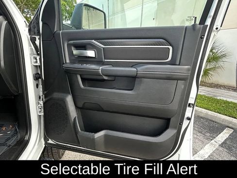 Used 2026 RAM 2500 Big Horn AWD/4WD image 35
