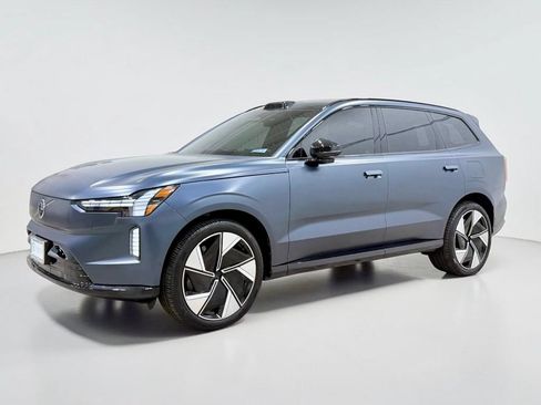 Used 2025 Volvo EX90 Ultra AWD/4WD image 11