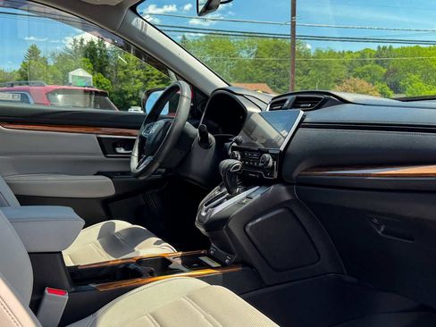 Used 2020 Honda CR-V Touring image 10