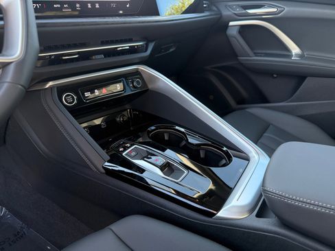 New 2025 Audi Q5 Premium image 13