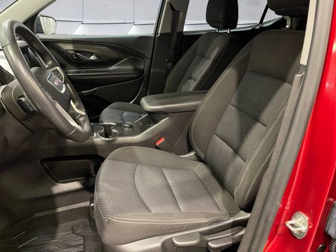 Used 2024 GMC Terrain SLE w/ Elevation Edition image 10