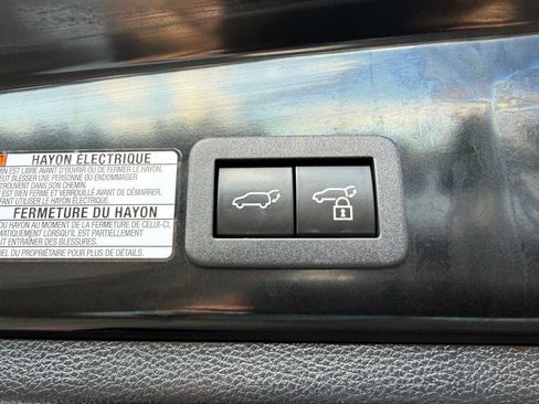 Used 2023 Toyota Corolla Cross AWD Hybrid w/ Convenience Package image 34