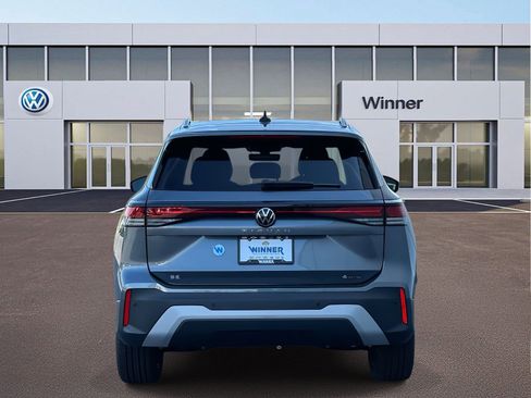 New 2025 Volkswagen Tiguan SE image 4