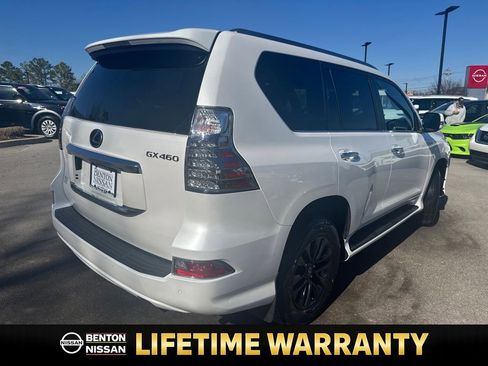 Used 2023 Lexus GX 460 Premium w/ Premium Package image 9