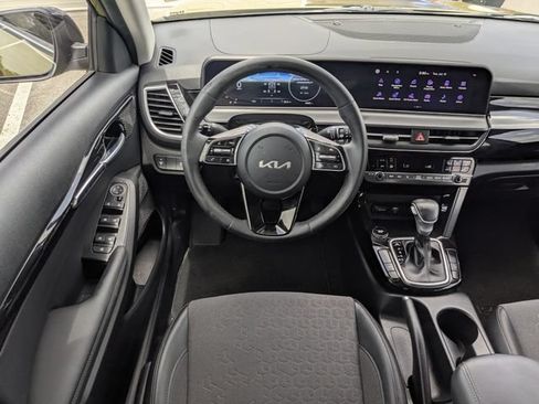 Certified 2024 Kia Seltos S FWD image 18
