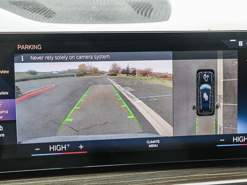 Used 2023 BMW X7 xDrive40i image 21