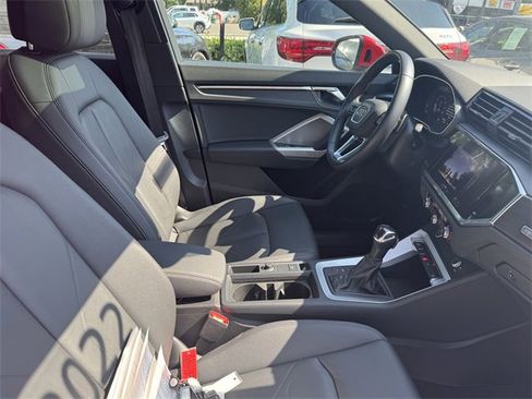 Certified 2022 Audi Q3 2.0T Premium w/ Convenience Package image 31