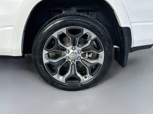 Used 2019 RAM 1500 Limited w/ Advanced Safety Group AWD/4WD image 35